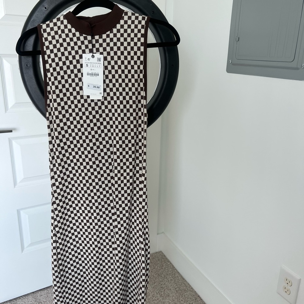 Zara NWT Brown Checkered Midi Dress
